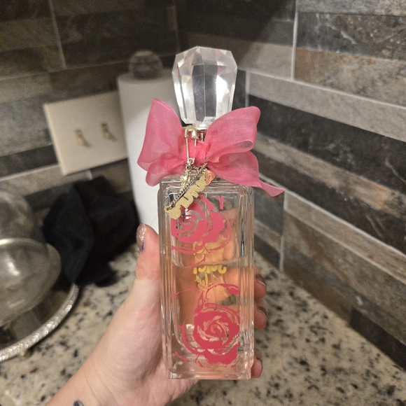 Juicy - Picture 3 of 7